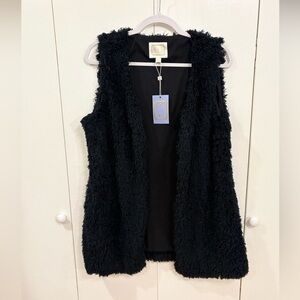 NEW w Tags Sail To Sable Sherpa Faux Fur Vest Size Large